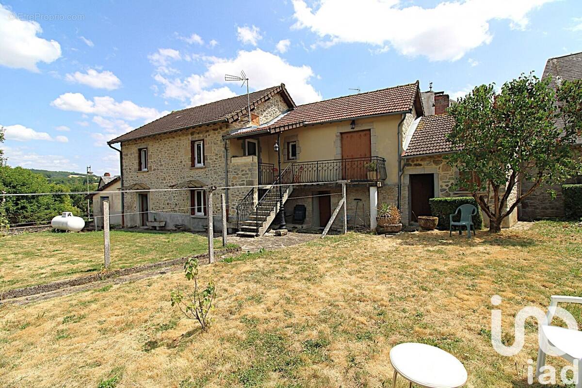 Photo 1 - Maison à SAINT-DIZIER-LEYRENNE