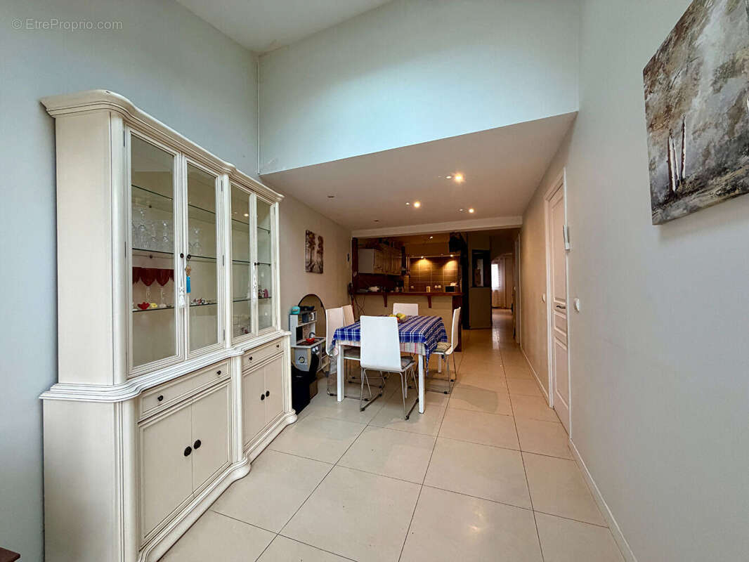 Appartement à LE PERRAY-EN-YVELINES