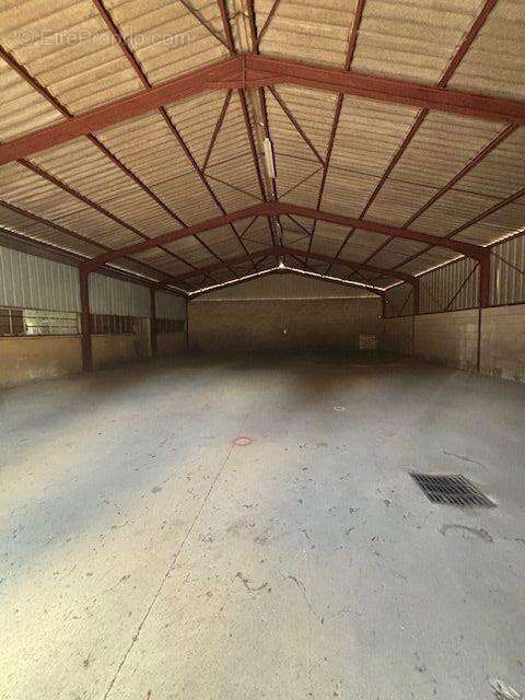 Bien Commercial À Vendre - photo 11