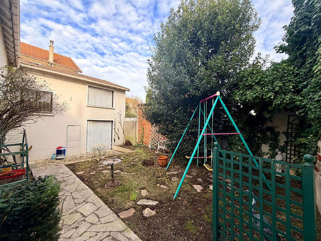 Maison Houilles 4  pièce(s) 83 m2 - photo 2