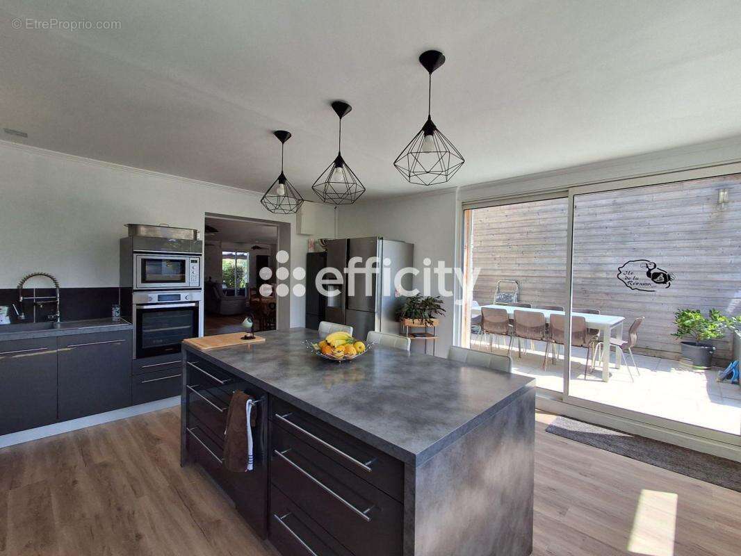 Maison 180 m² à Romilly-Sur-Andelle  - photo 4