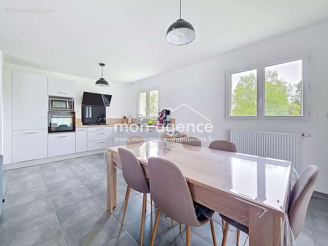 Maison à FORGES-LES-EAUX