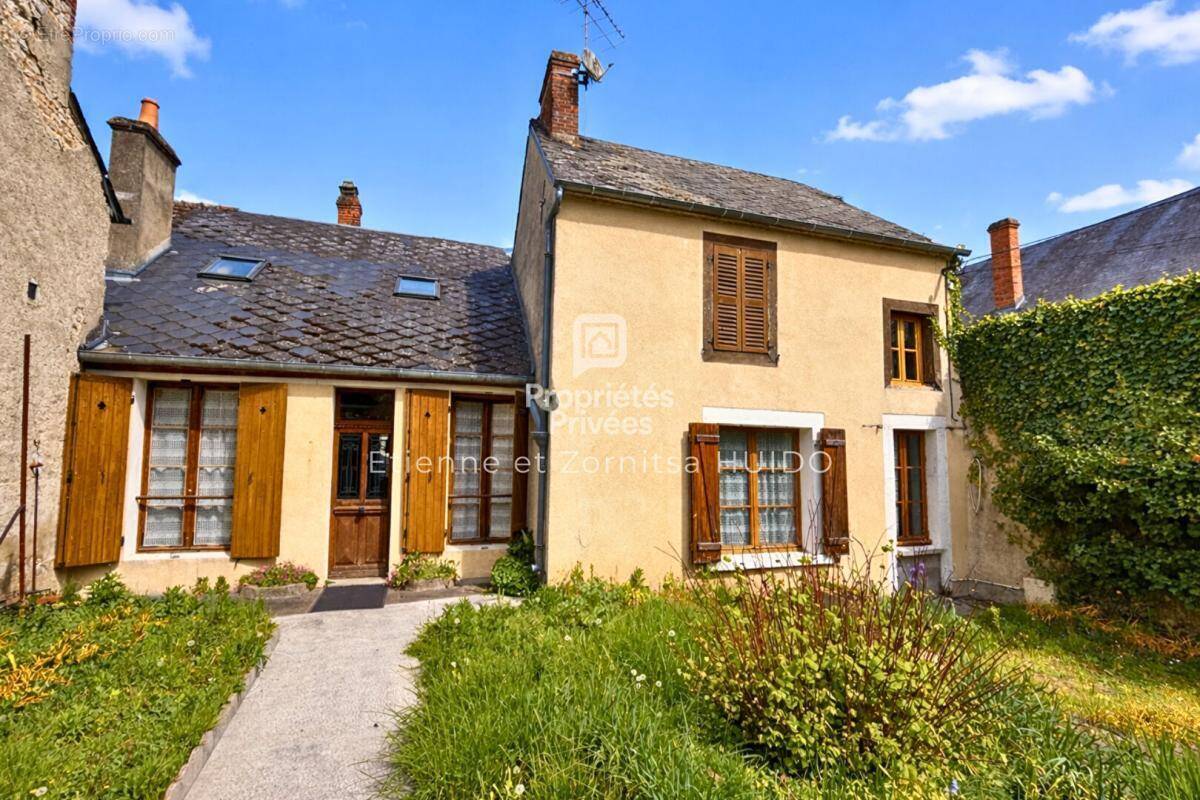 Maison à CHAROST