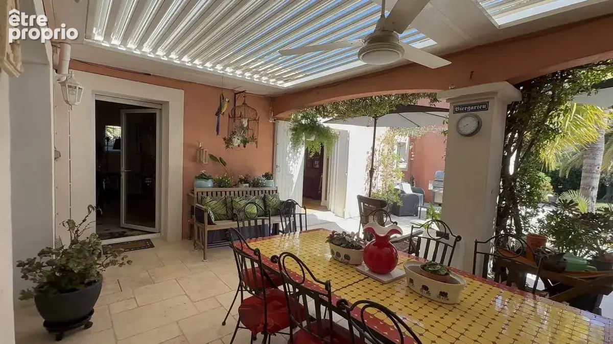 Villa 260m² avec piscine à Fréjus Valescure dans un domaine privé sur un terrain de 1750m² - photo 27