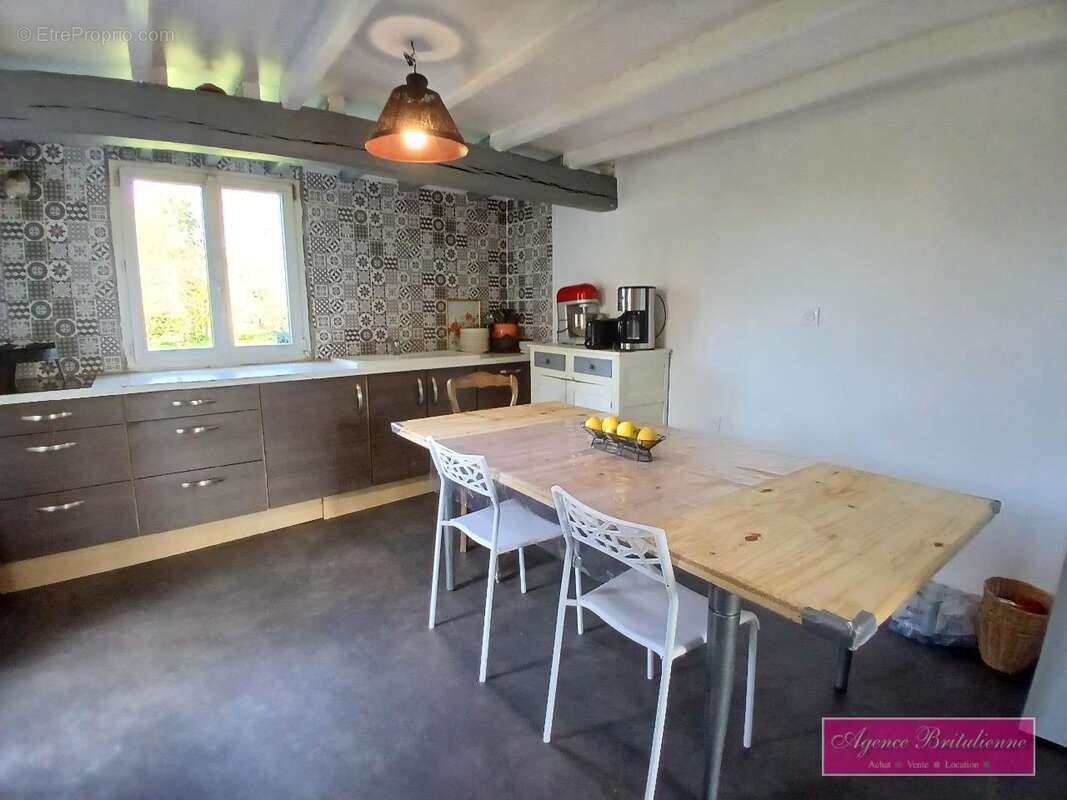 Maison à BRETEUIL