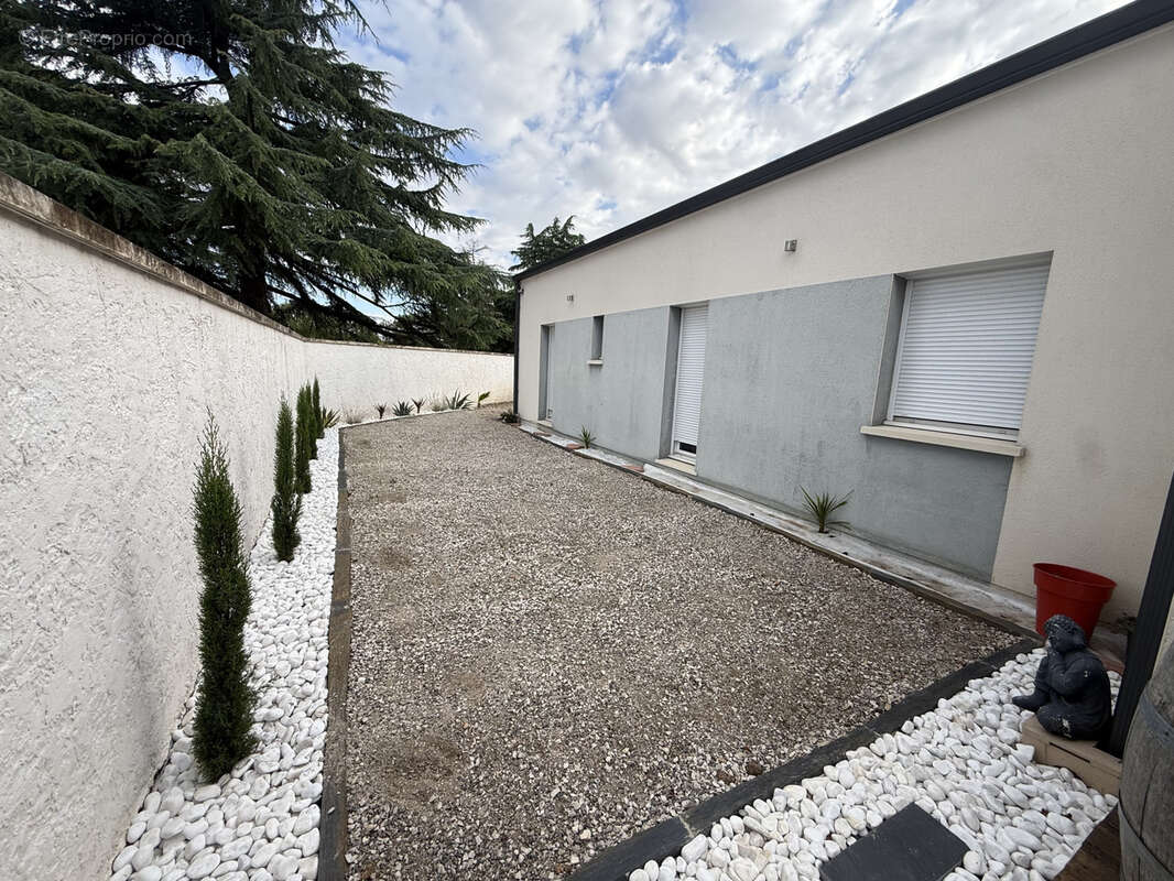 Maison contemporaine de plain-pied   Prestations de qualité   4 chambres - photo 17
