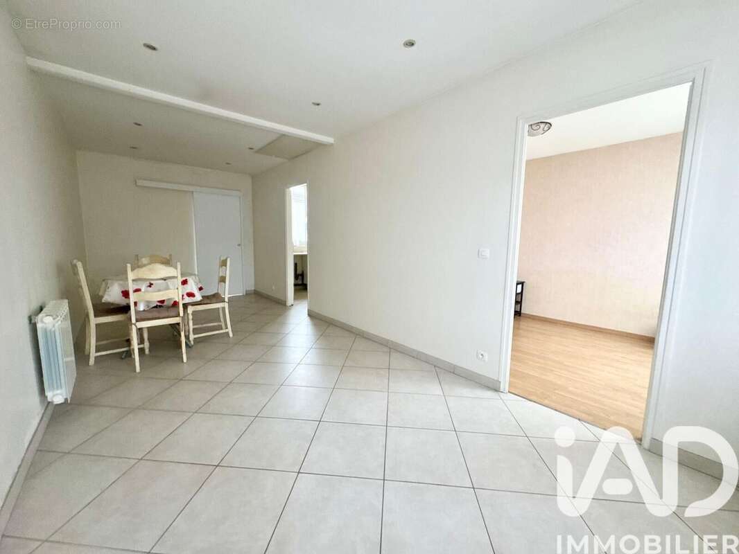 Photo 3 - Maison à VILLIERS-SUR-MARNE