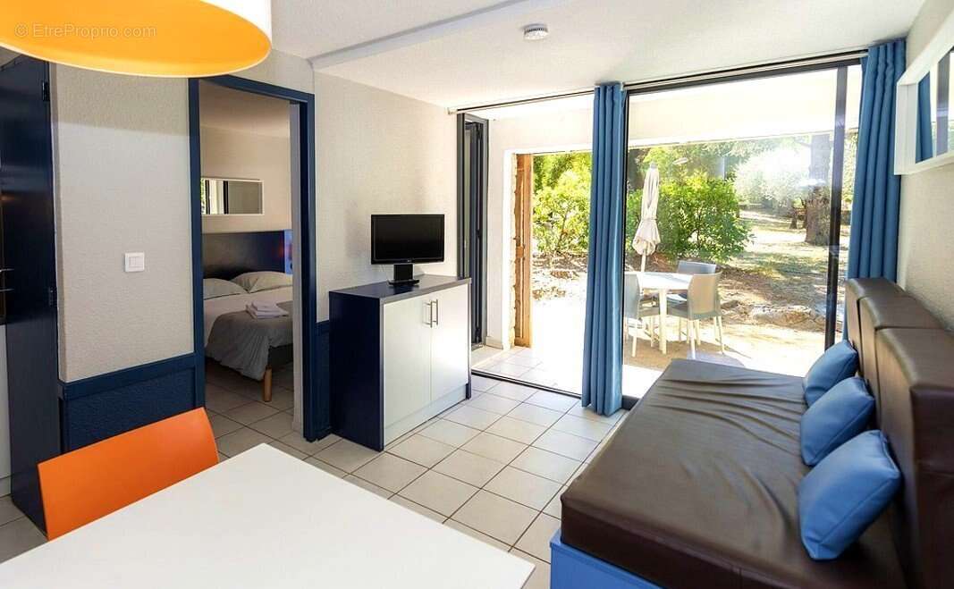 Appartement à BERRIAS-ET-CASTELJAU