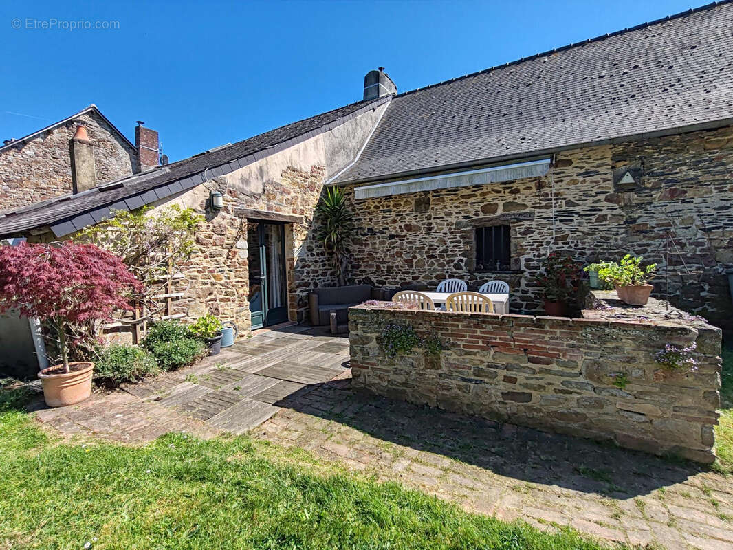Maison à RETIERS