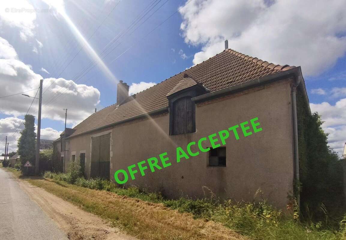 Maison à FEROLLES