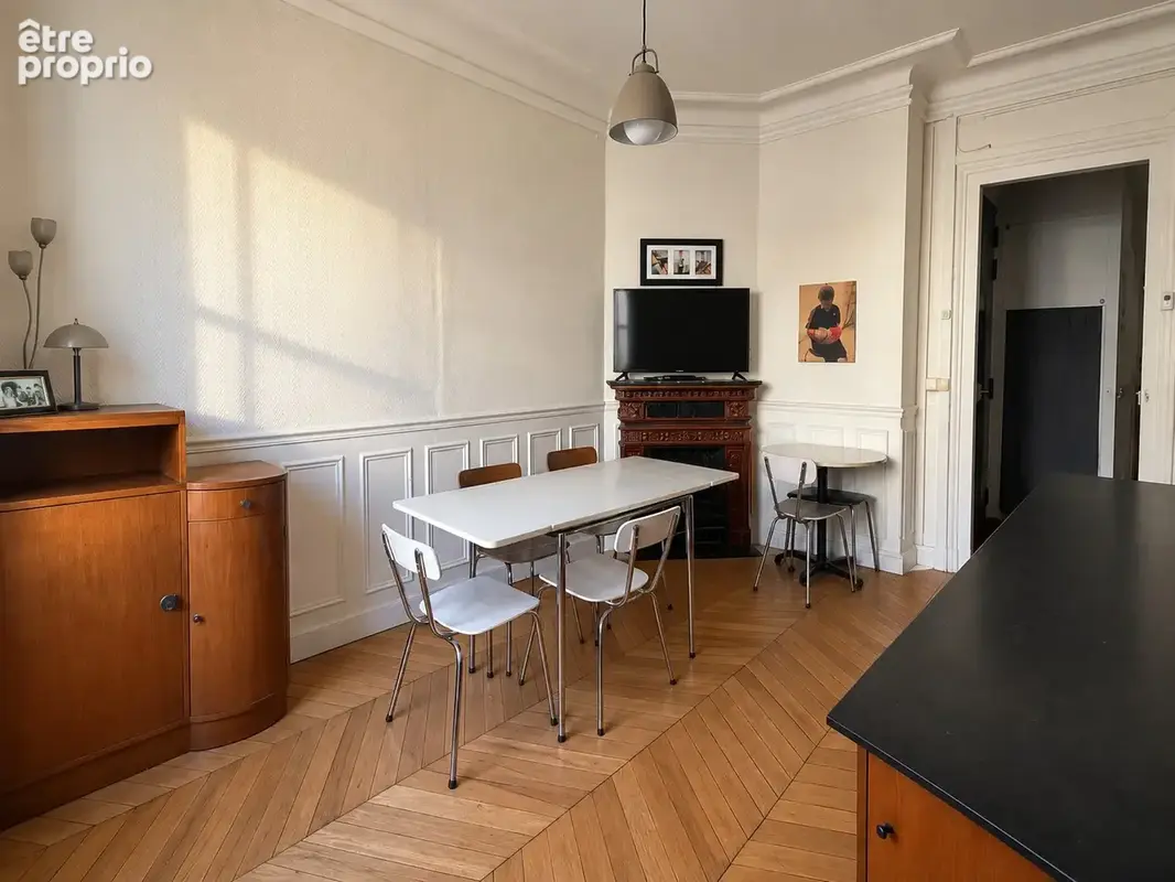 Jules Joffrin / Mairie du 18ᵉ   Appartement 2 pièces de 38 m2 vendu loué - photo 2