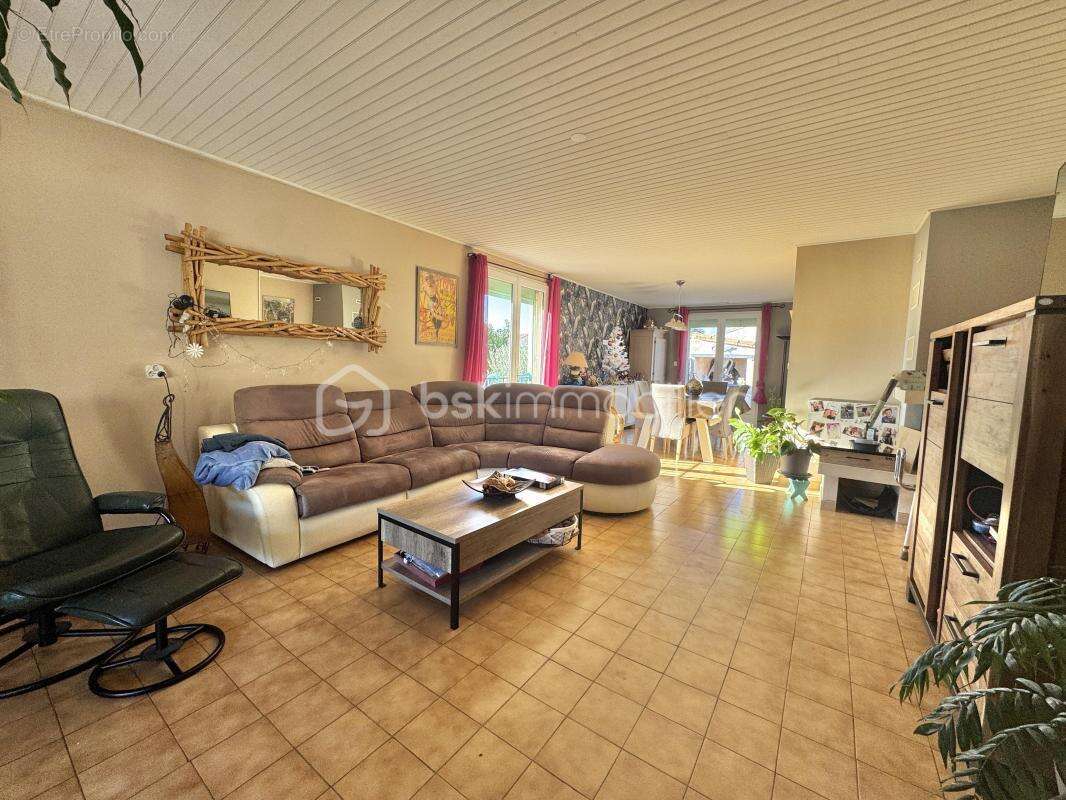 Maison T4 1000m2 de terrain, Commune très prisés proche de Beziers - photo 5