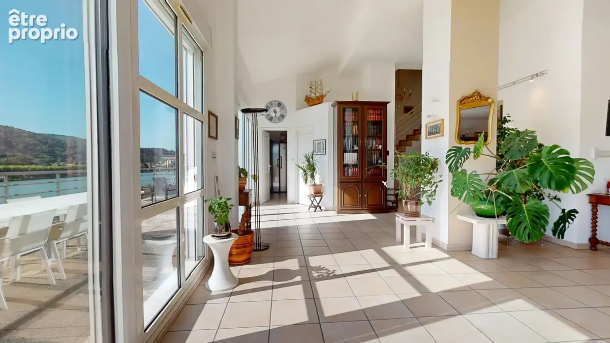 Appartement d'exception avec terrasse panoramique sur le Rhône - photo 5