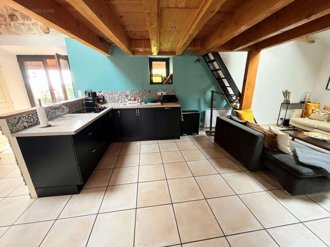 Maison à LES SALELLES