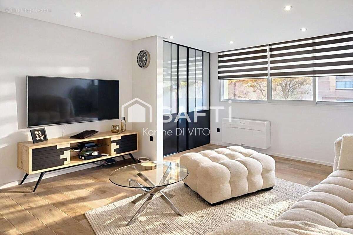 Photo 2 - Appartement à SAINT-RAPHAEL