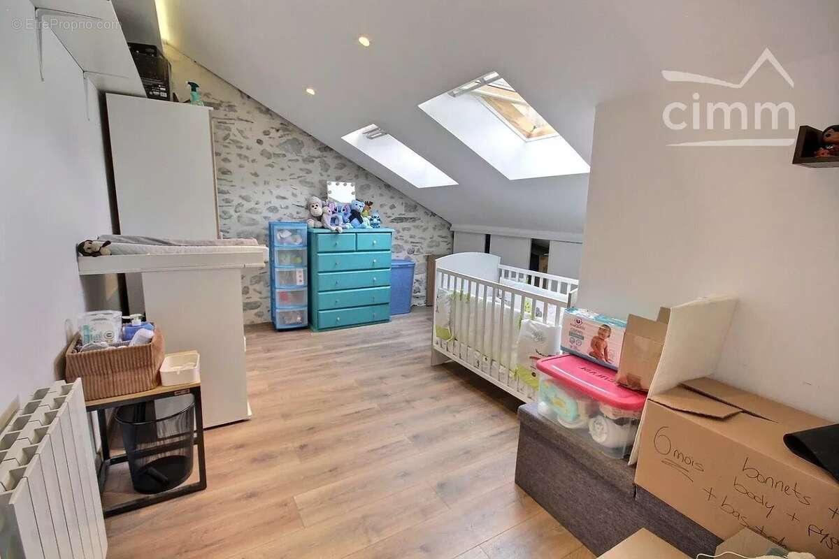 Appartement à LA ROCHETTE