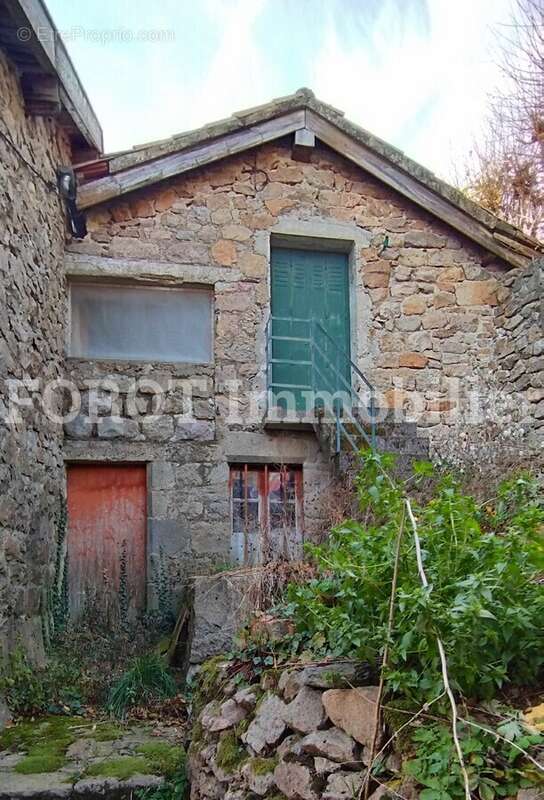 Maison à LE CHAMBON