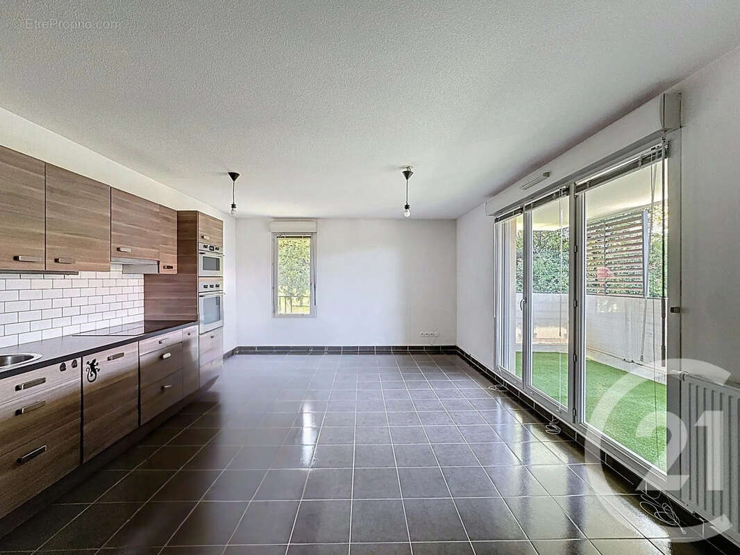 Appartement à TRETS