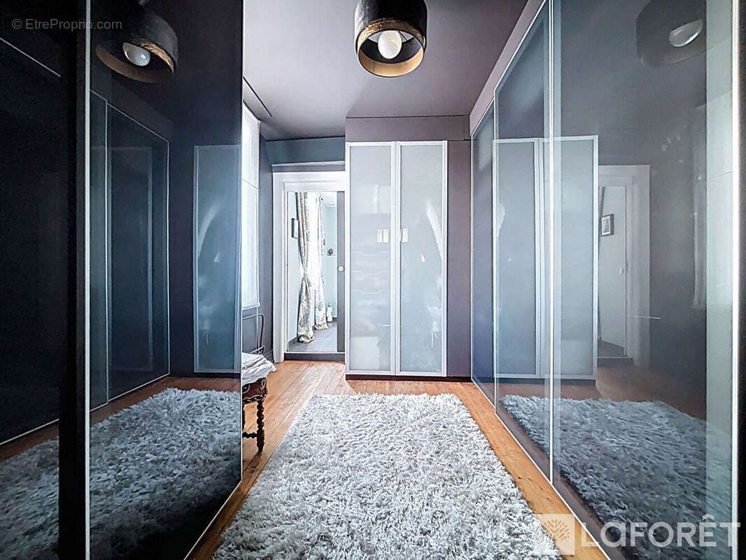 Maison à LA CHAPELLE-D'ARMENTIERES