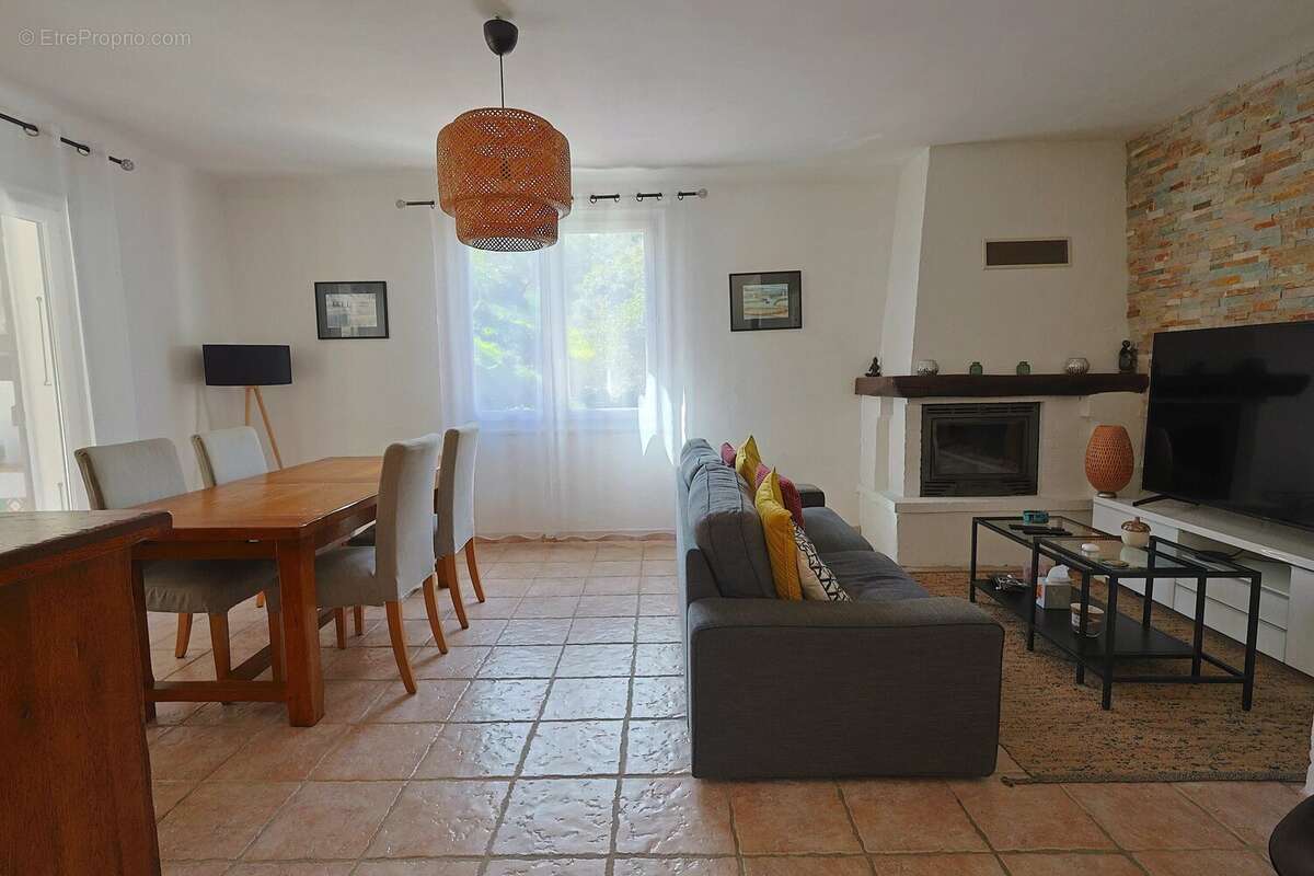 Appartement à VILLENEUVE-LOUBET