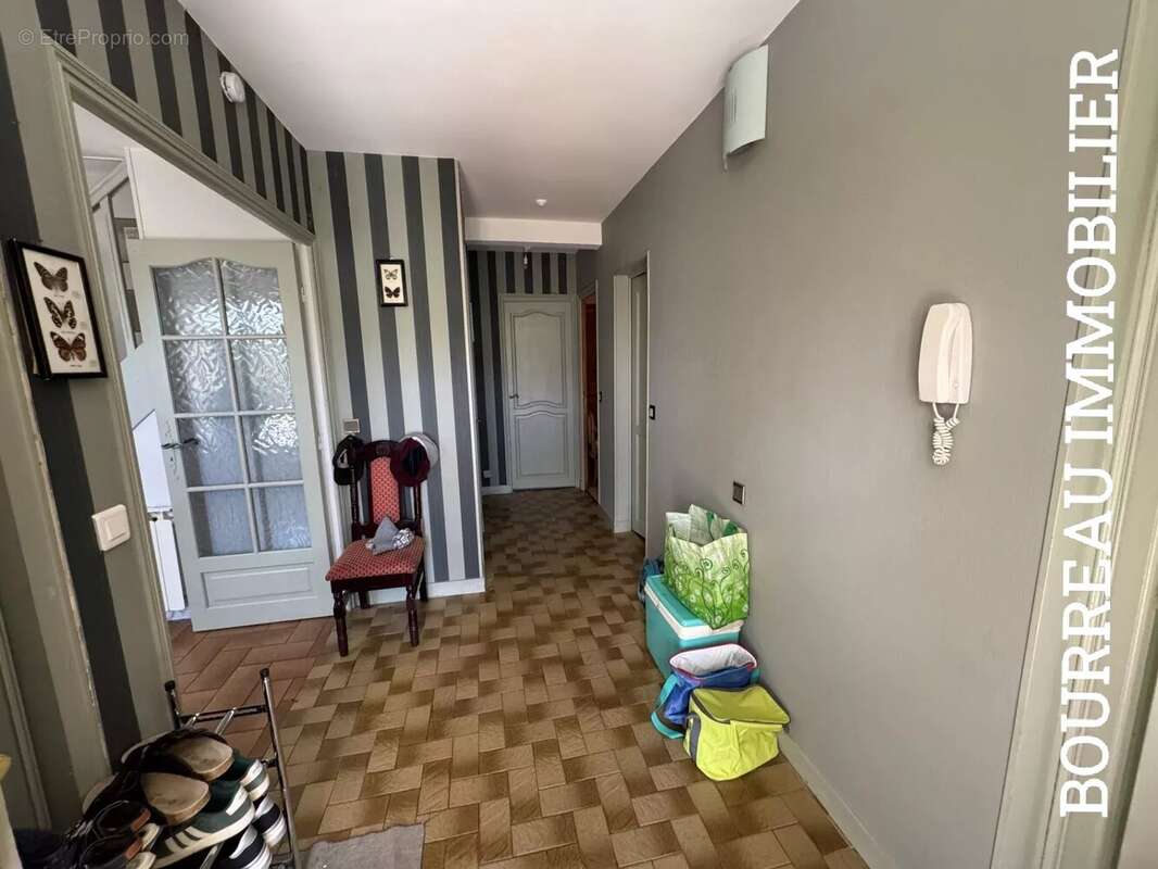 Maison 178 m² à Precy-Sur-Vrin  - photo 2