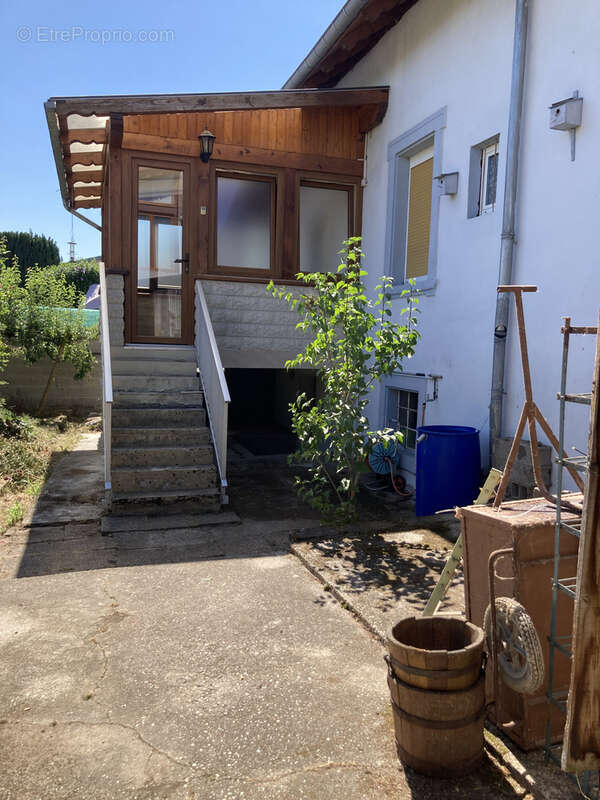 Maison familiale de 130 m2   4 chambres, double garage et terrain - photo 6