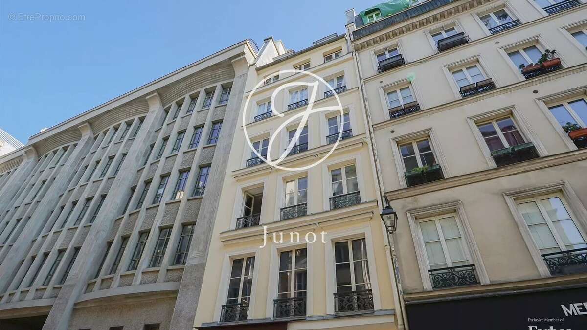 Appartement à PARIS-4E