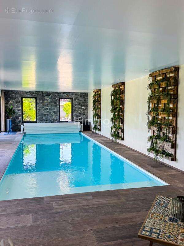 Maison d'Exception de 187m2 avec Piscine intérieure - photo 4