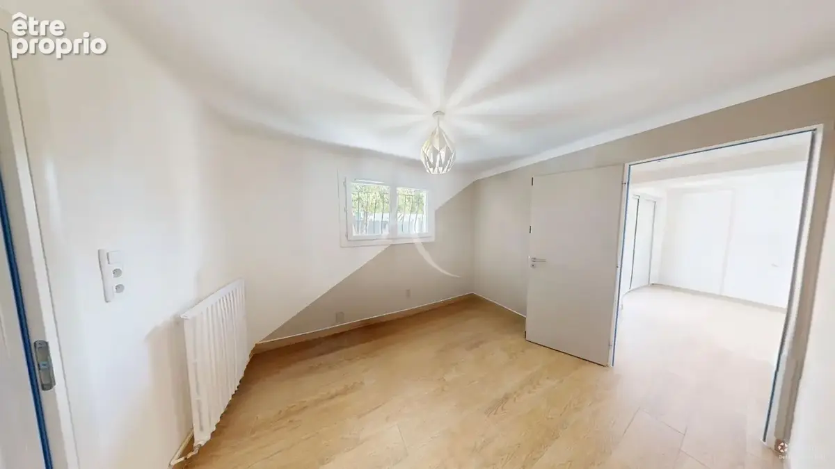 A VENDRE - Maison familiale type 6 - 150m² - MARGUERITTES - photo 9