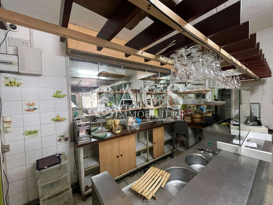 Commerce à FORT-DE-FRANCE