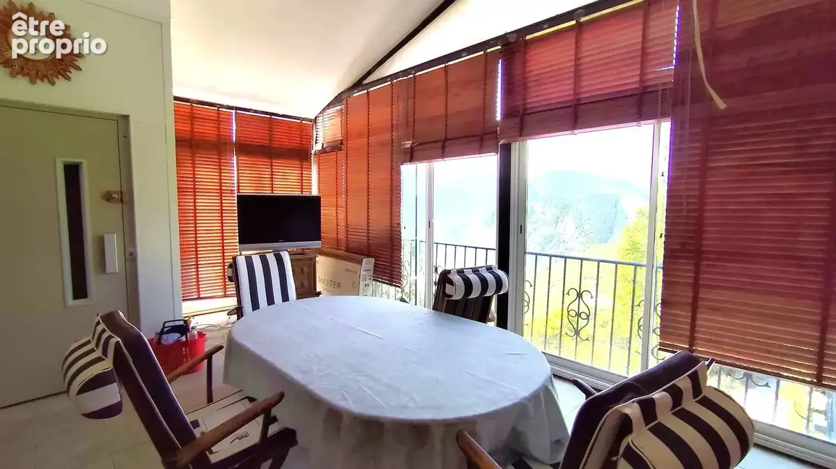 Maison 113 m² - Garage et ascenseur - photo 6