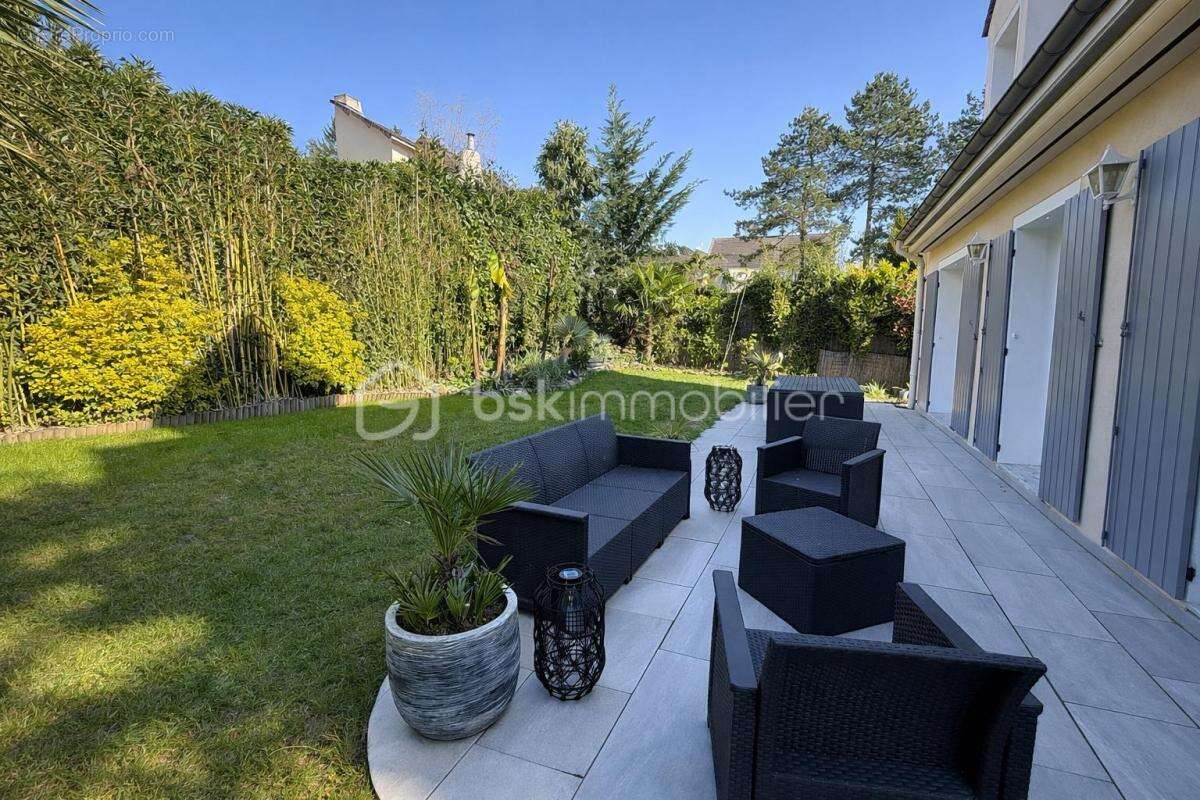  Maison familiale 150 m² – Jardin paysagé – Emplacement idéal!! - photo 7