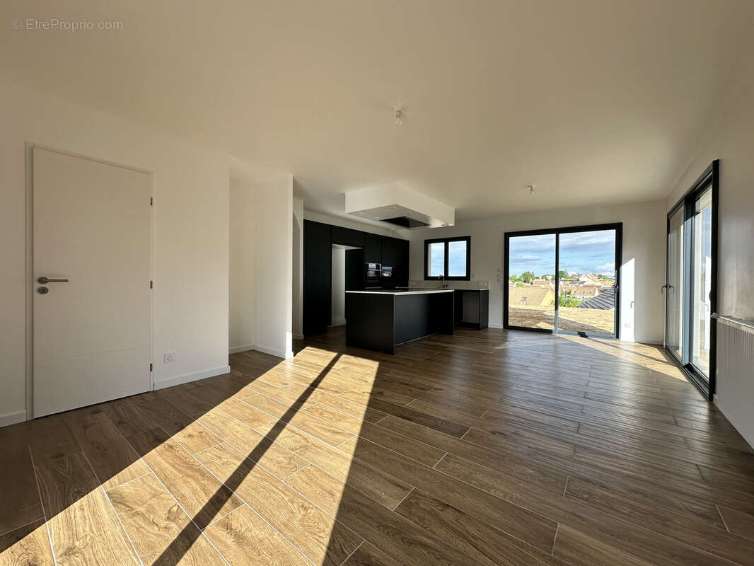 Maison à LA SUZE-SUR-SARTHE