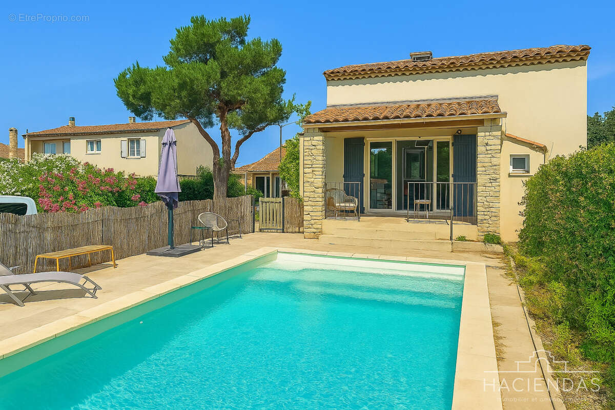 Maison à LA FARE-LES-OLIVIERS