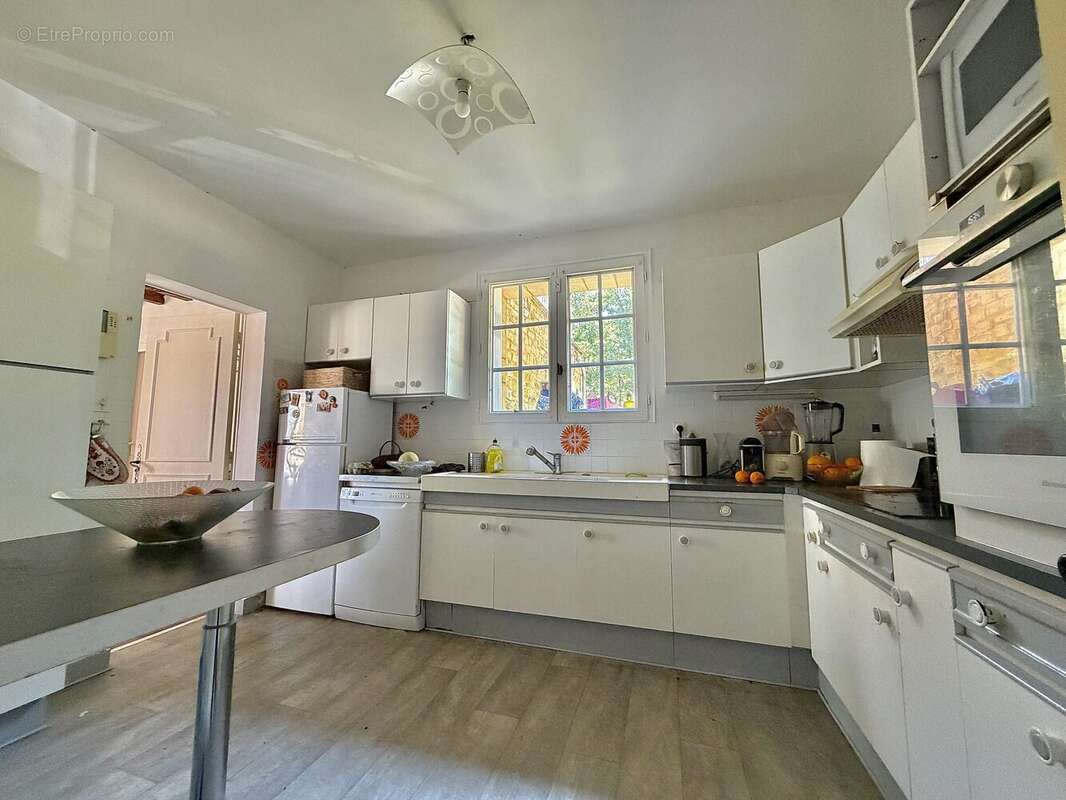 Maison 218 m² à Le Bugue  - photo 5