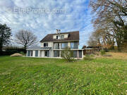 Maison à NOUAILLE-MAUPERTUIS