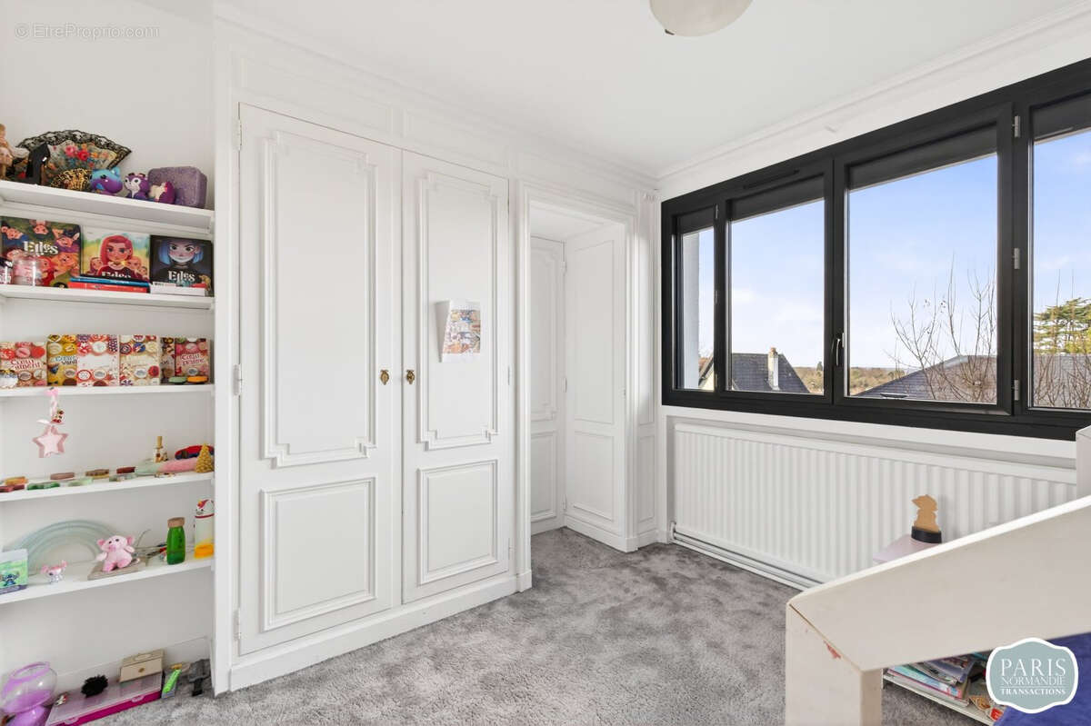 Maison à LOUVECIENNES