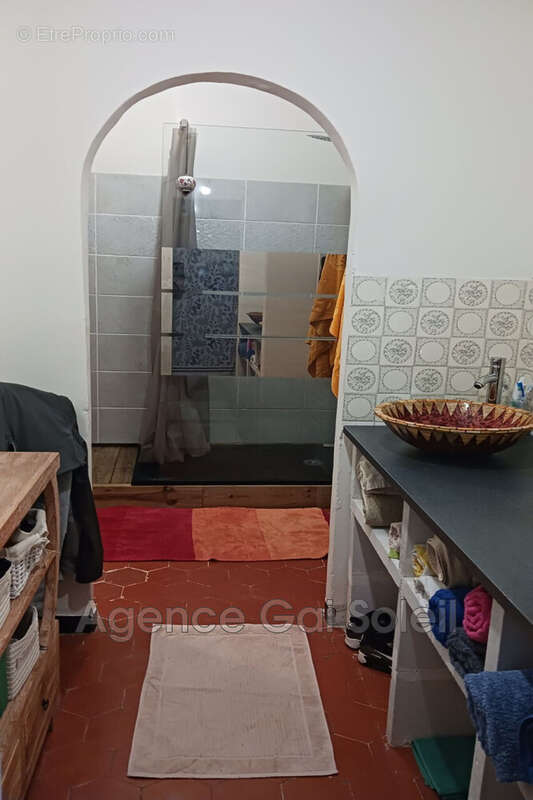 Maison à NISSAN-LEZ-ENSERUNE