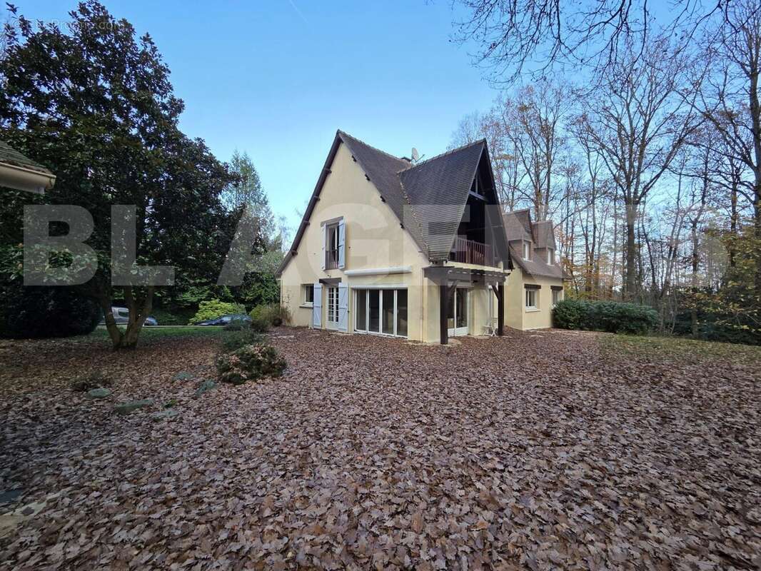 20251117_145120 - Maison à LA BAZOGE