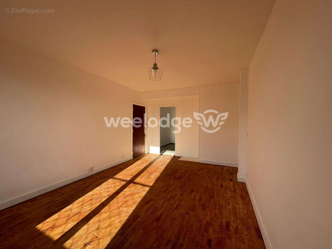 Appartement à LE BLANC-MESNIL