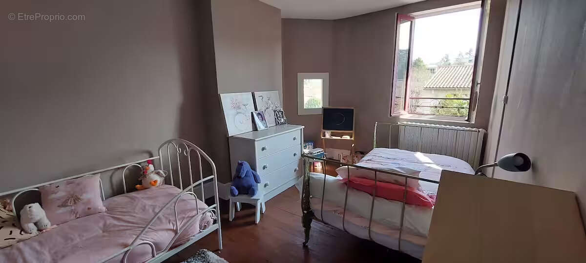 Bourg les Valence - Maison 6 chambres - photo 5