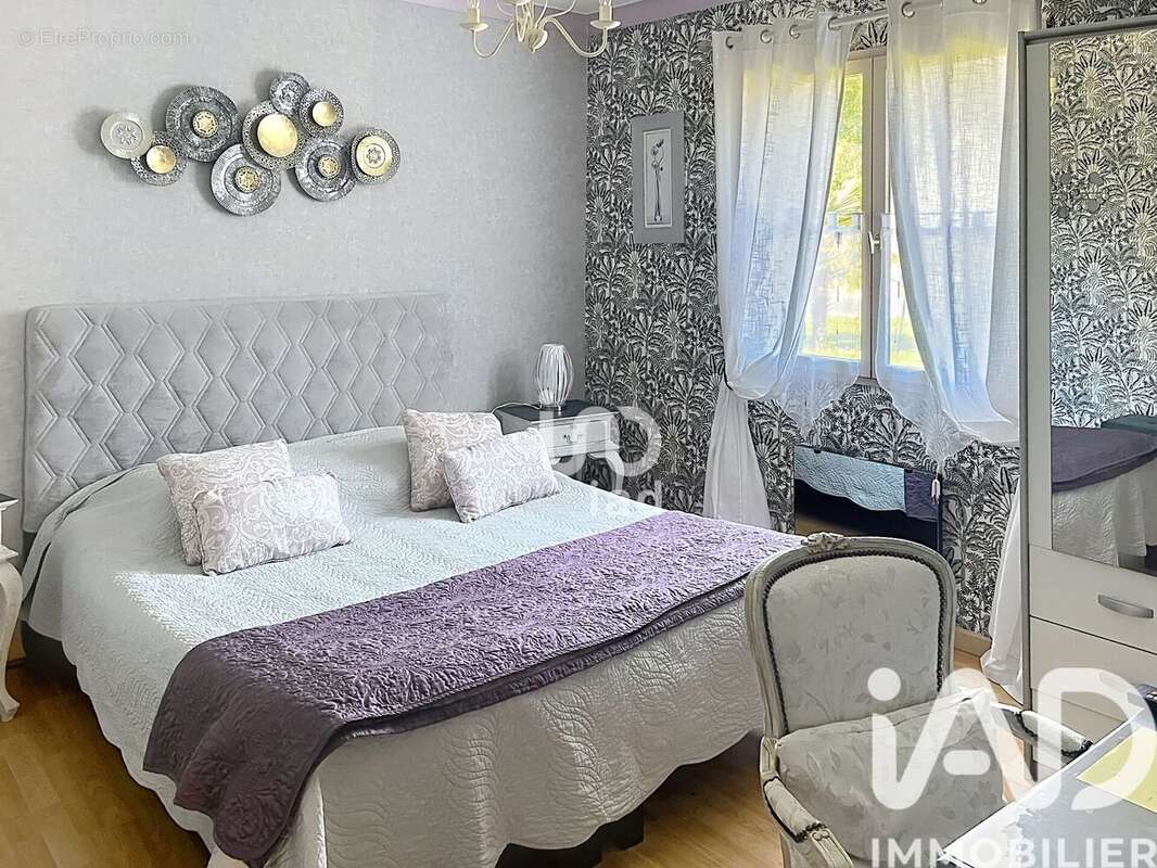 Maison 123 m² à Estreelles  - photo 5