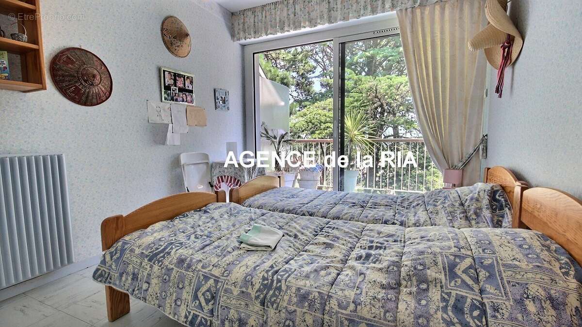 APPARTEMENT T3 - dernier étage - A deux pas du port - photo 8