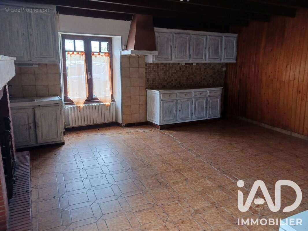 Maison 60 m² à Usson-Du-Poitou  - photo 4