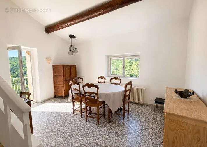 Maison à BONNIEUX