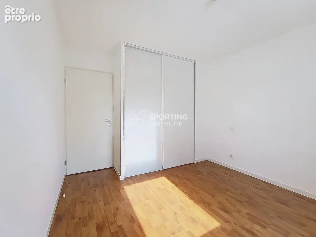 T3 de 65 m² avec une grande terrasse, piscine et salle de sport à Coutras - photo 7