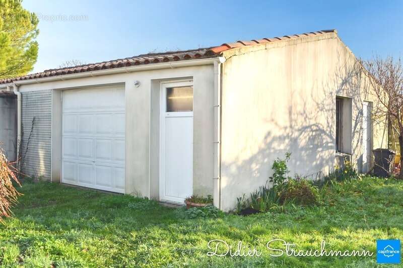 Maison à AIGREFEUILLE-D'AUNIS