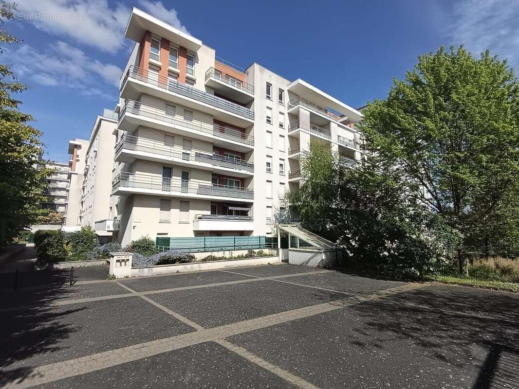 Photo 9 - Appartement à CERGY
