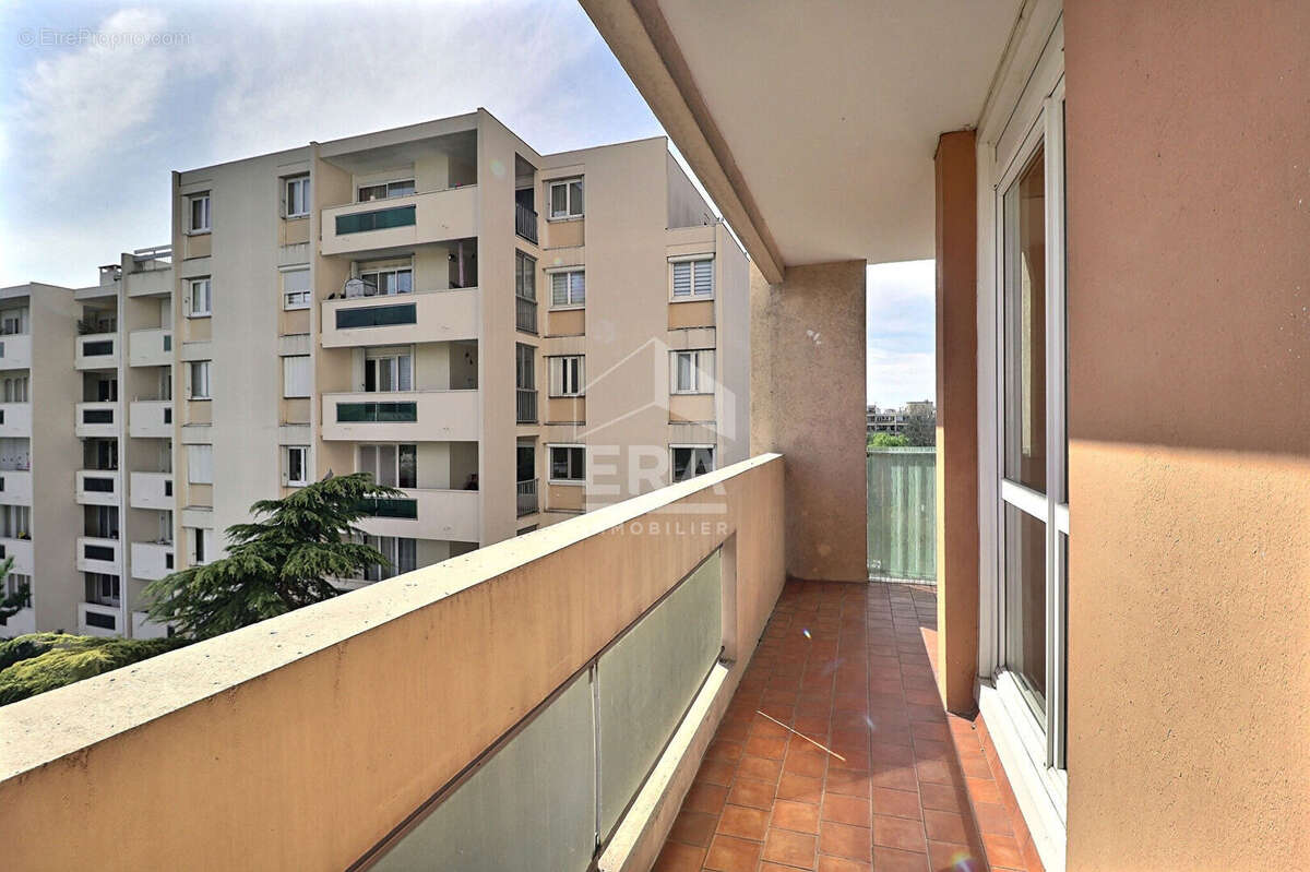 Appartement à EPINAY-SUR-SEINE