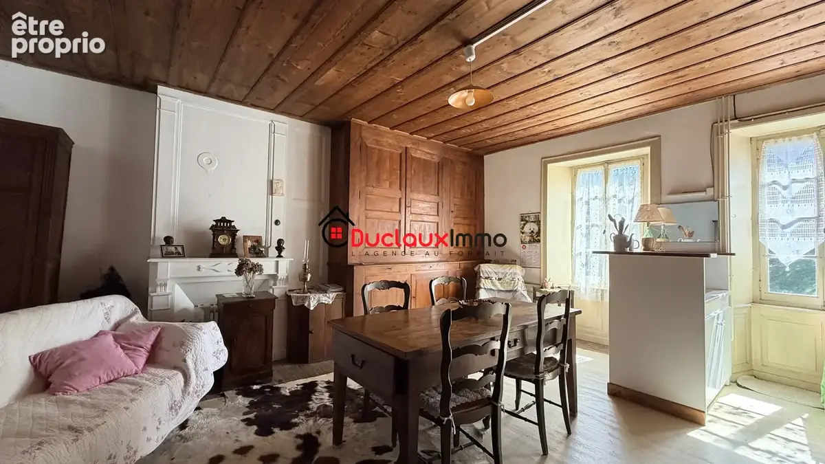 Maison auvergnate en pierre avec grange - photo 7